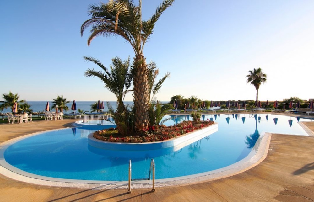 

Bari - Paphos - Corallia Beach Hotel Apartments