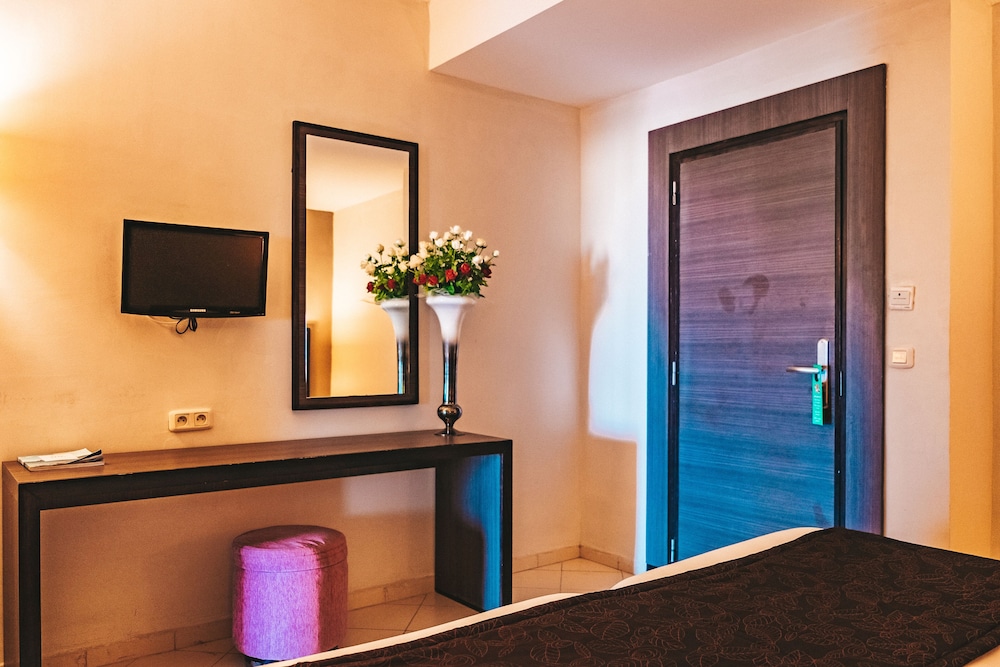 

Verona - Monastir - Rosa Beach Thalasso & Spa