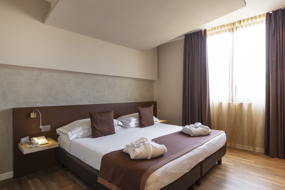 

Catania - Villafranca di Verona - Airporthotel Verona Congress & Relax