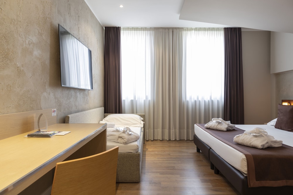 

Napoli - Verona - Airporthotel Verona Congress & Relax
