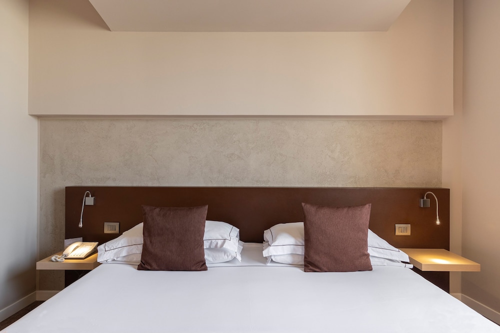 

Lamezia Terme - Verona - Airporthotel Verona Congress & Relax