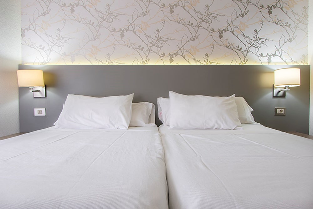 

Cagliari - Arona - Apartamentos HG Tenerife Sur
