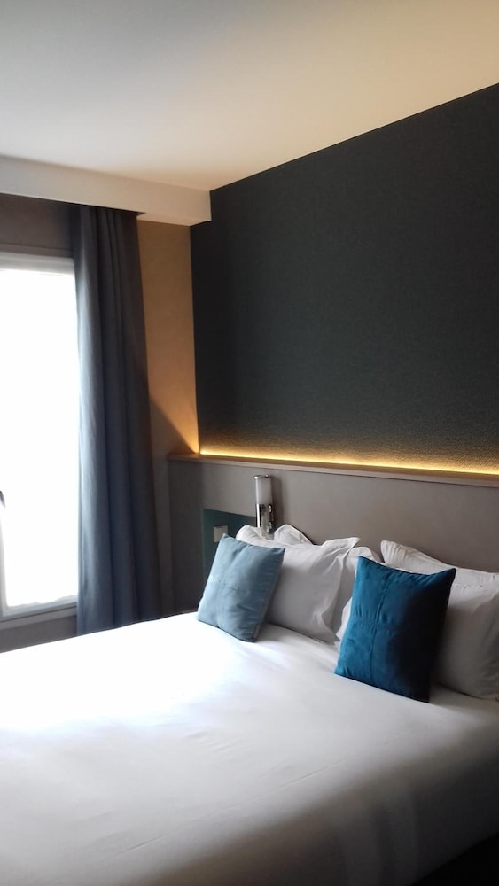

Genova - Paris Orly - ibis Styles Bourg La Reine