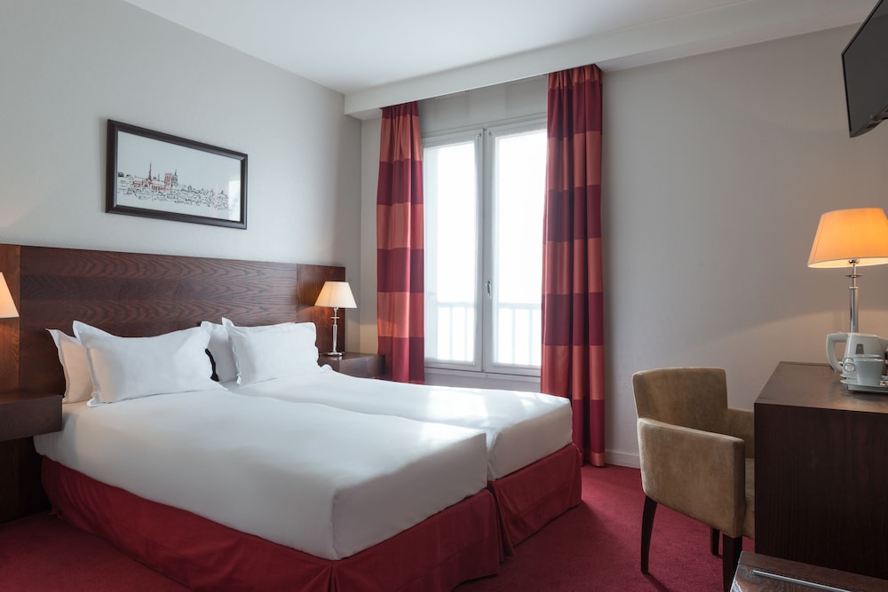

Pisa - Paris Orly - ibis Styles Bourg La Reine