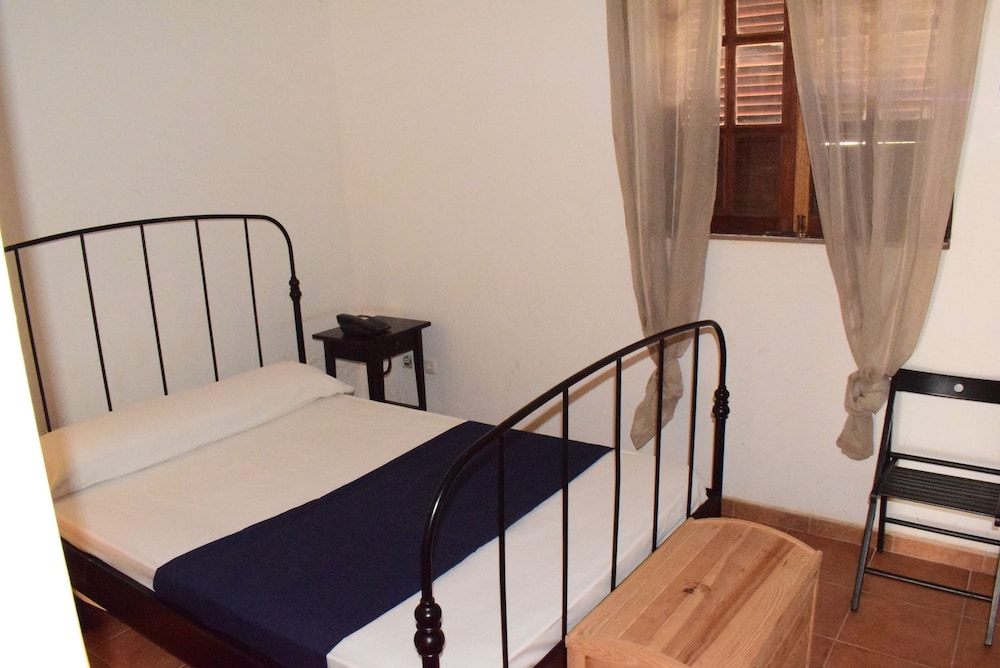 

Roma - Tarrafal, Isola di Santiago - Aparthotel Ixola