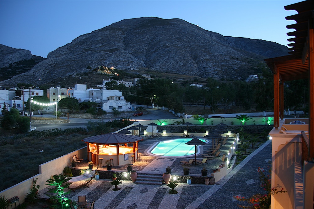 

Verona - Firostefani - Horizon Resort