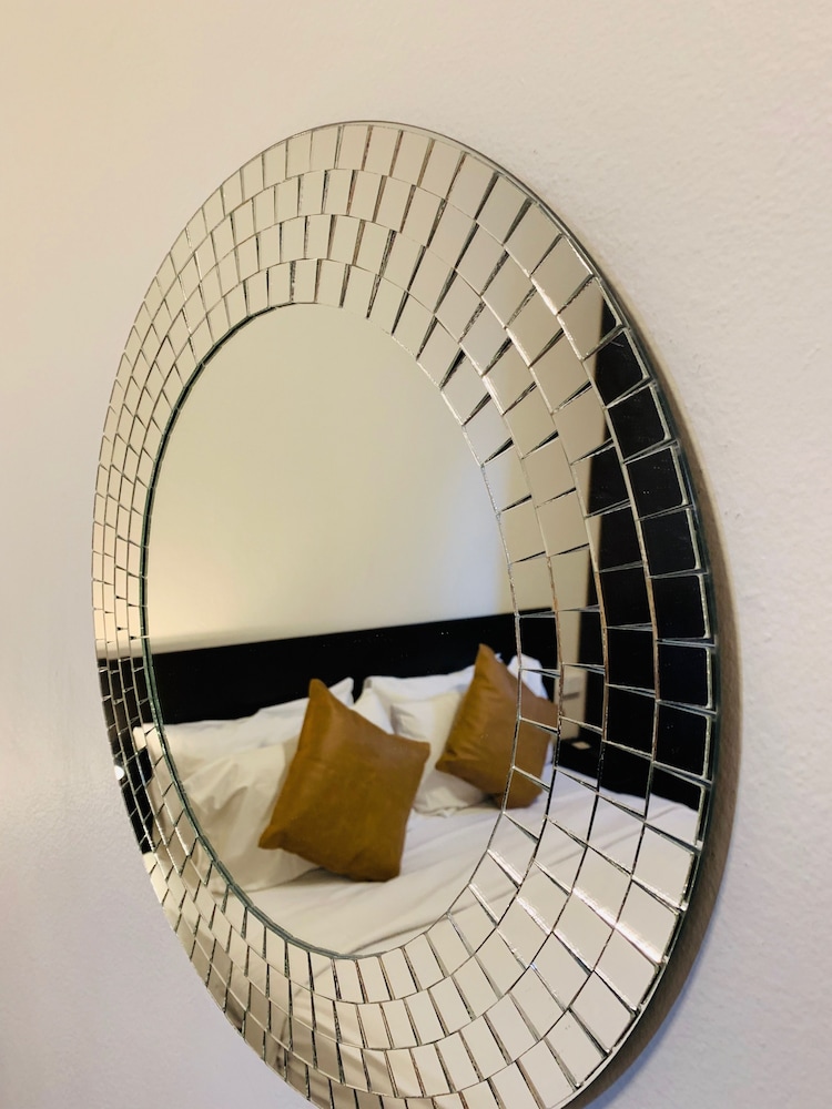 

Milano - Sydney - Hotel St Leonards