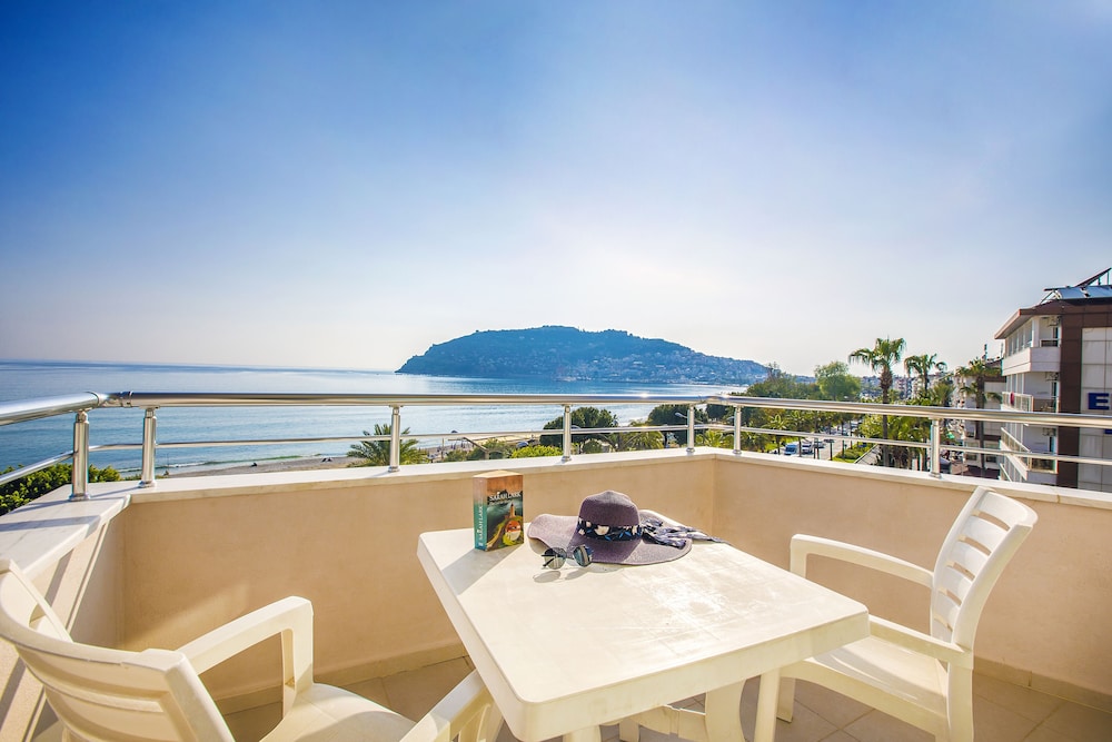 

Venezia - Alanya - Hawaii Suite Beach Hotel