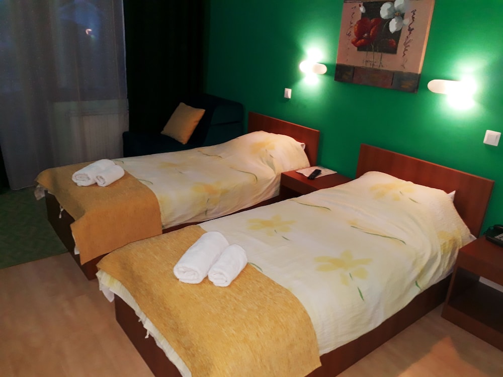 

Venezia - Skopje - Hotel Pine