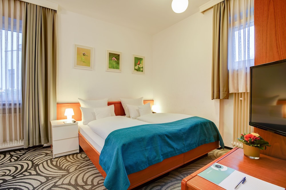 

Catania - Hannover - Hotel Atlanta