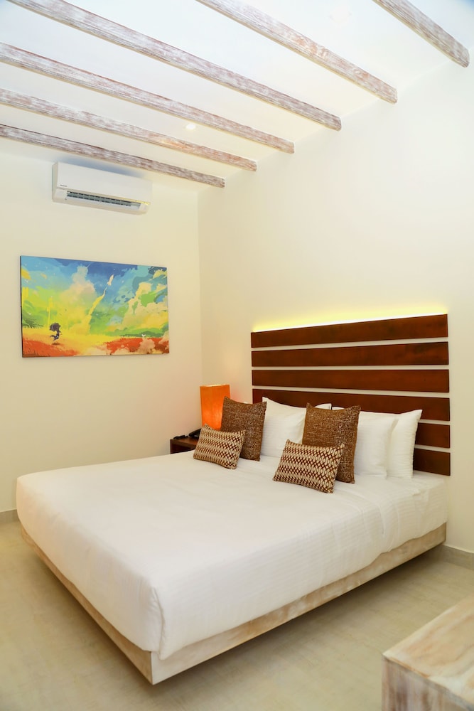 

Bologna - Negombo - Hotel Cloud Nine