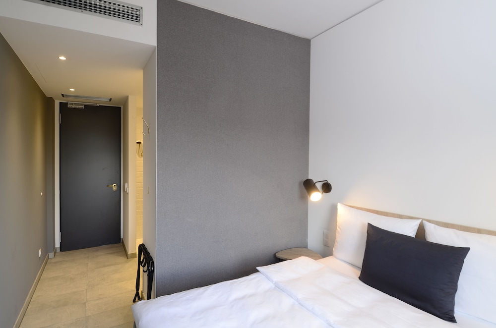 

Catania - Unterhaching - gambino hotel CINCINNATI