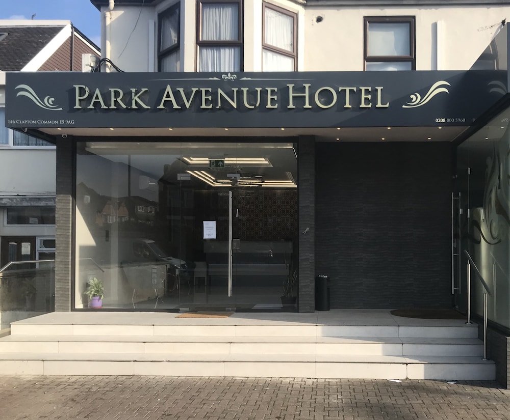 

Milano - Enfield - Park Avenue Hotel