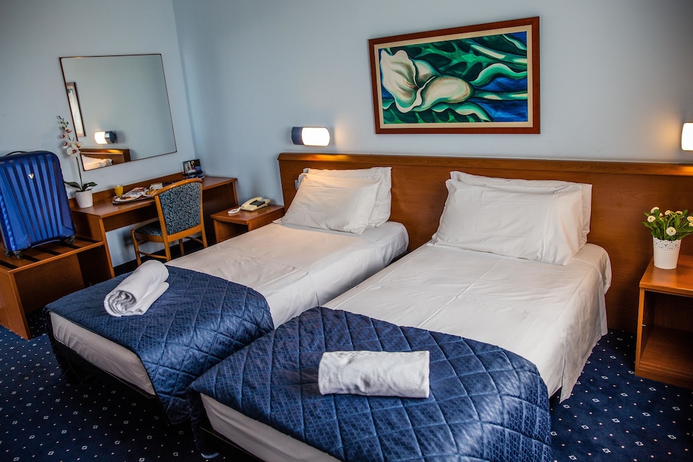 

Catania - Pino Torinese - Hotel Glis