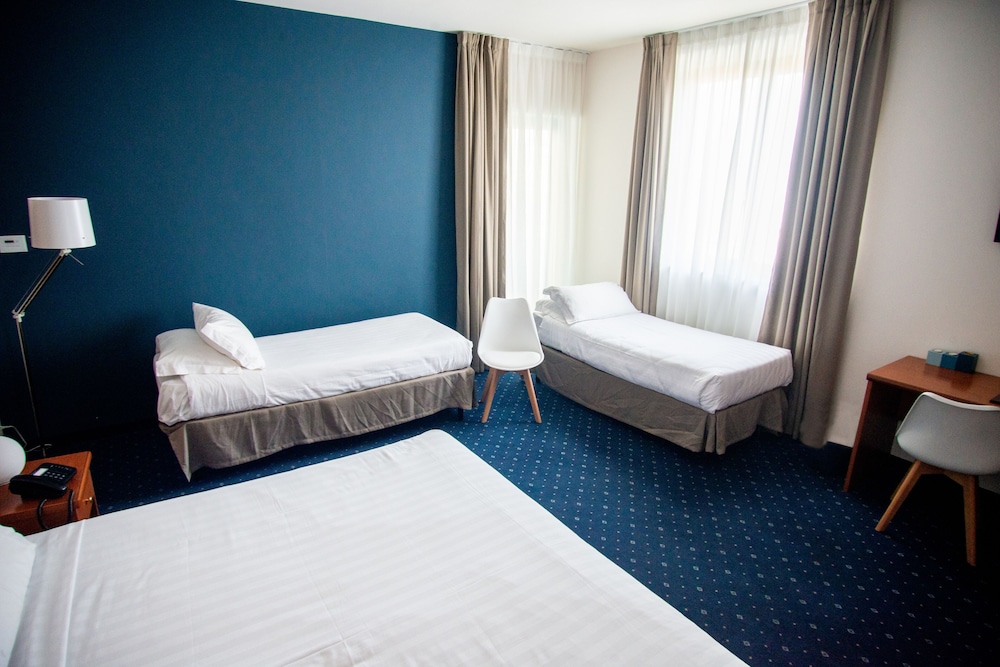

Palermo - Torino - Hotel Glis