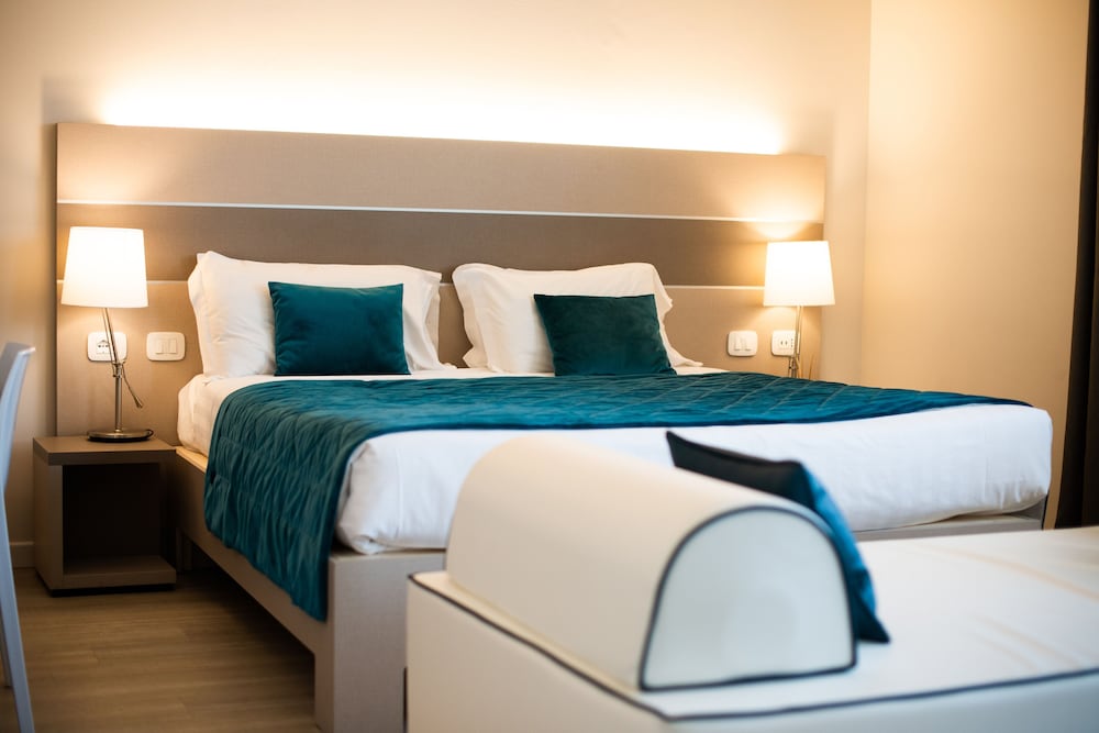 

Bari - Torino - Hotel Glis