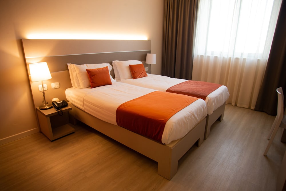 

Alghero - Torino - Hotel Glis