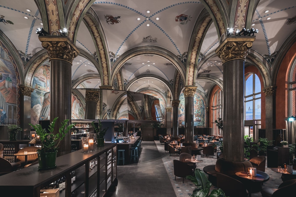 

Milano - Bergen - Bergen Børs Hotel