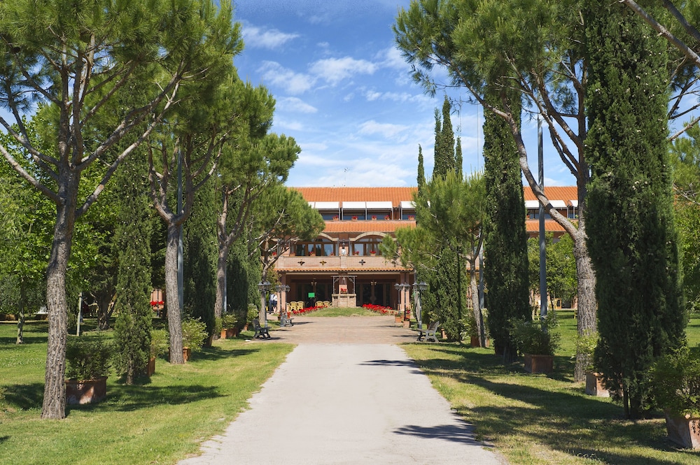 

Milano - Maremma, Toscana - Fattoria La Principina Hotel & Congress