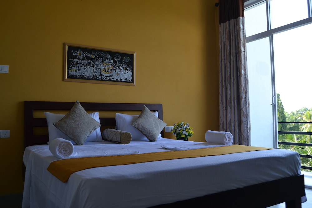 

Roma - Negombo - Leighton Resort