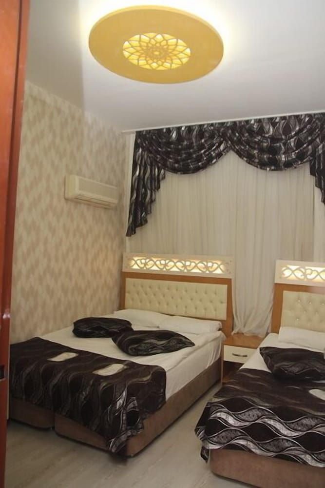 

Roma - Izmir - Vatan Hotel