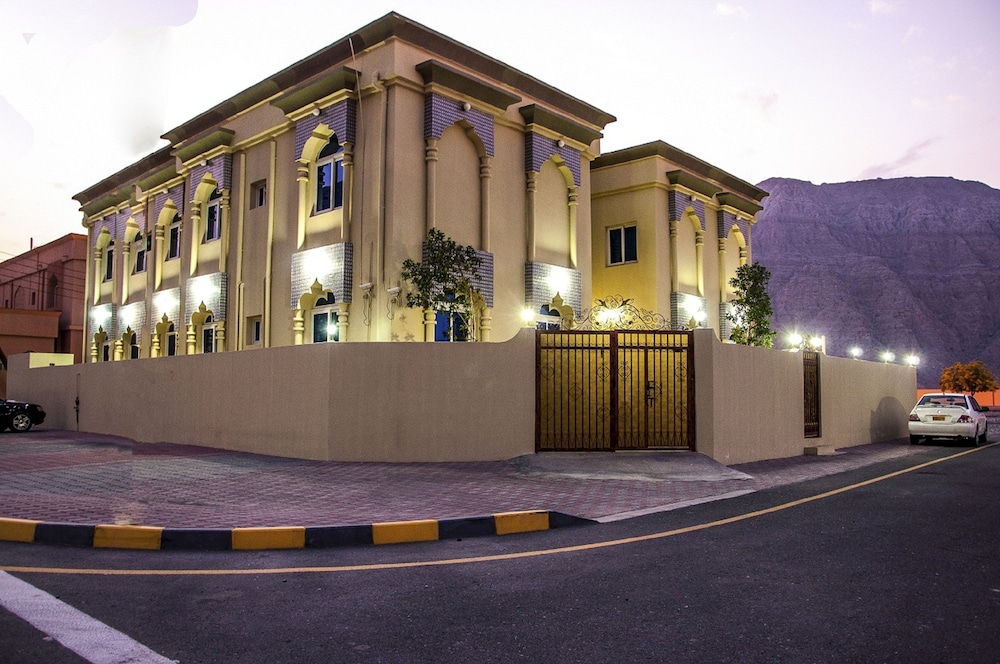 

Roma - Khasab - Esra Hotel Apartment
