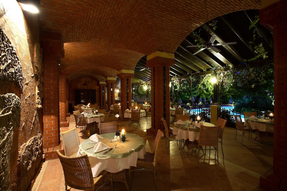 

Milano - Torba - Zeytinada Hotel