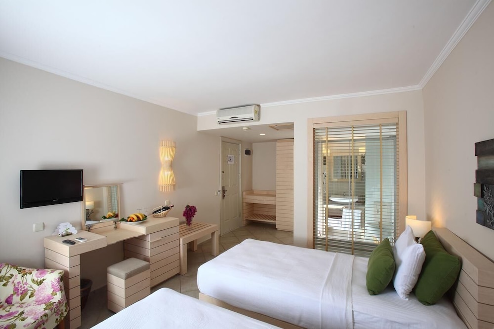 

Milano - Torba - Hotel Zeytinada