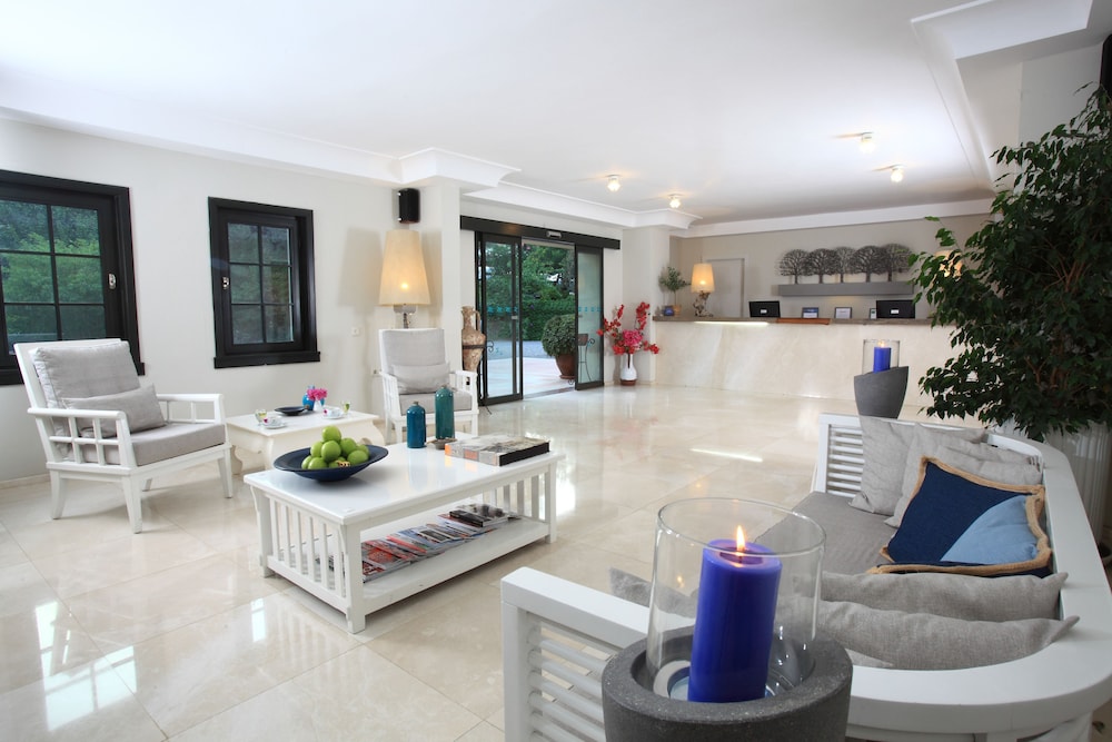 

Milano - Torba - Zeytinada Hotel
