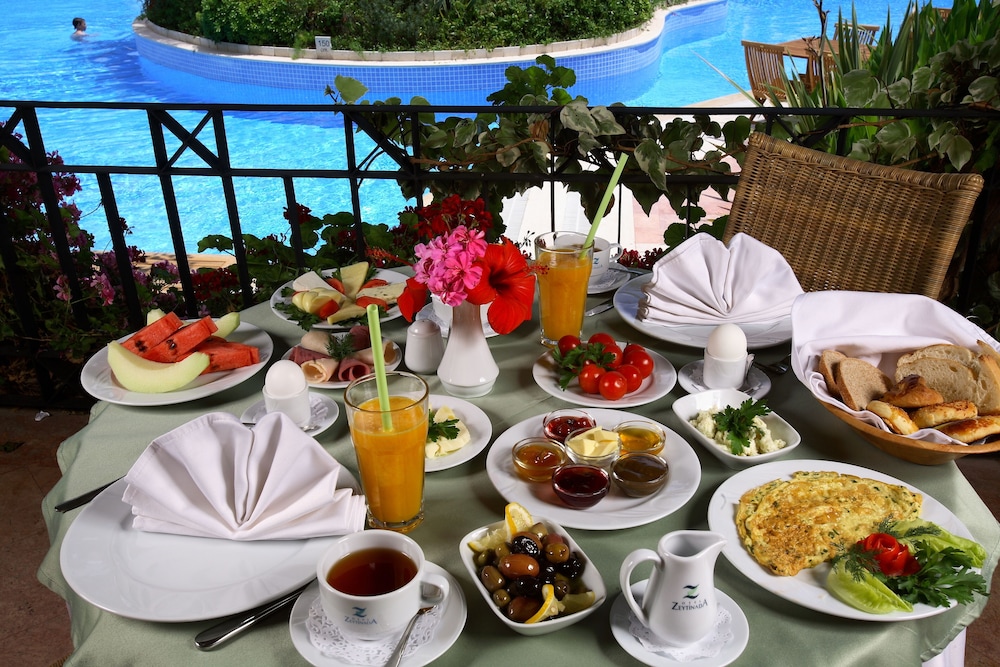 

Milano - Torba - Zeytinada Hotel