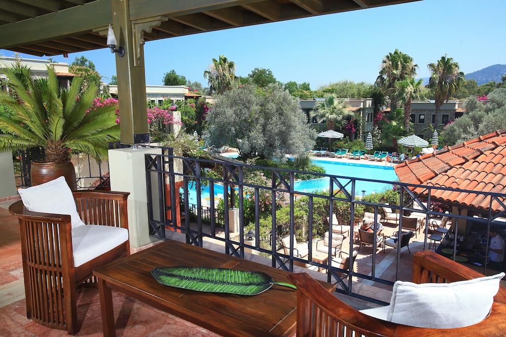 

Milano - Torba - Hotel Zeytinada