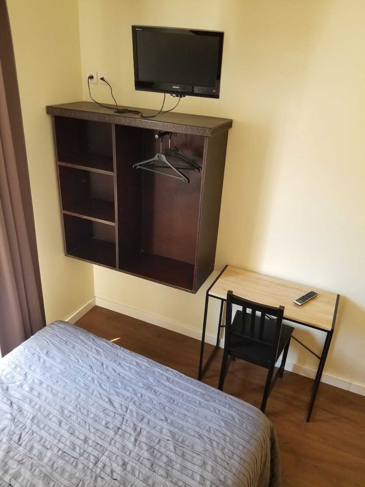 

Trieste - Saint-Denis (Ile-de-France) - Hôtel Tingis