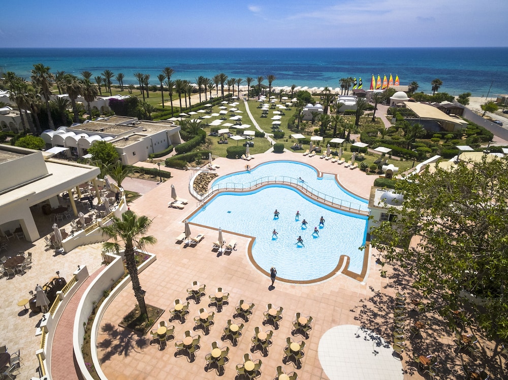 

Catania - Nabeul - Calimera Delfino Beach