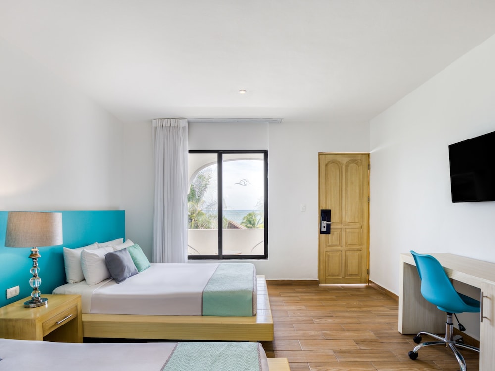 

Cagliari - Puerto Morelos - Hotel Ojo de Agua
