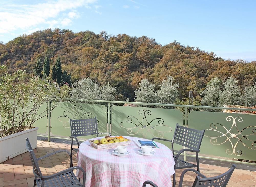 

Cagliari - Desenzano del Garda - San Rocco Relais