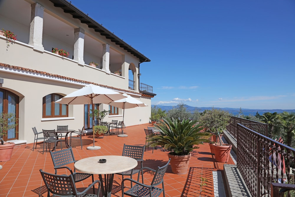 

Palermo - Desenzano del Garda - San Rocco Relais