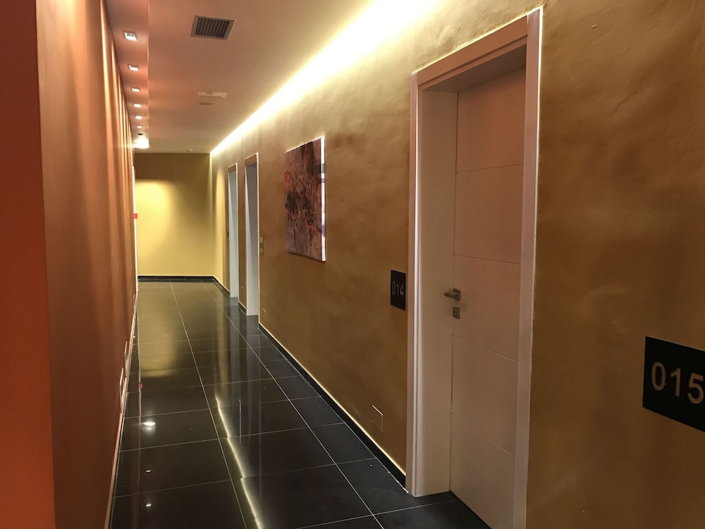 

Verona - Tirana - Arc Hotel Tirana