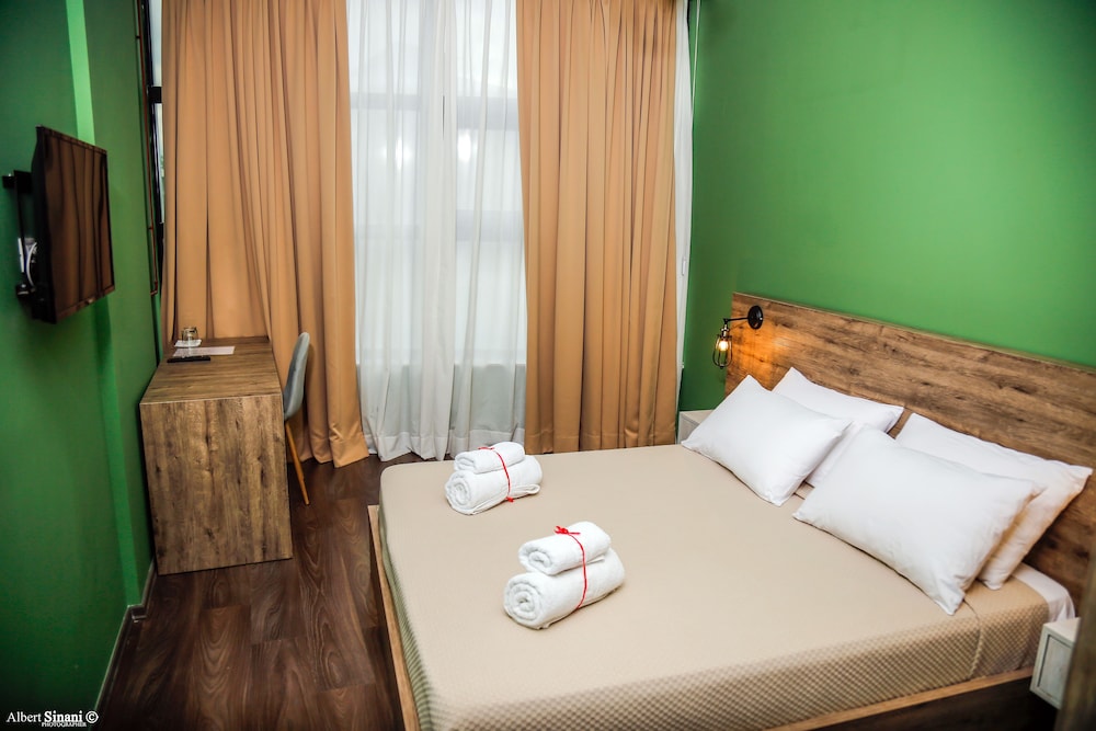 

Milano - Tirana - Arc Hotel Tirana