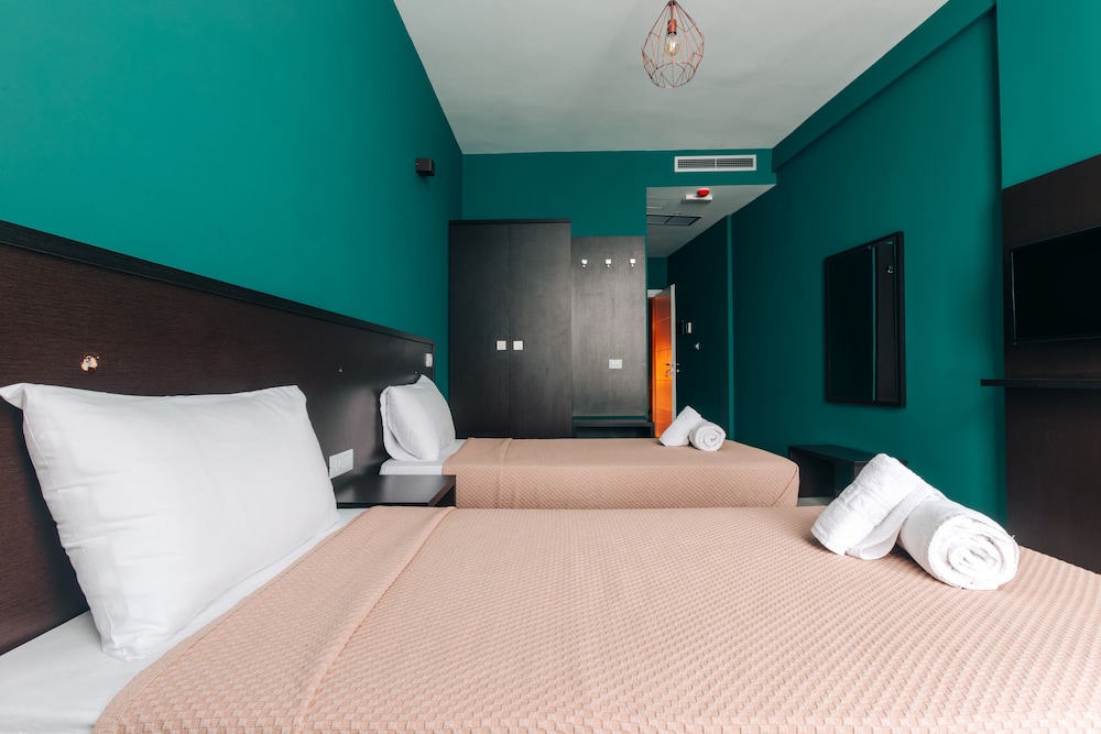 

Brindisi - Tirana - Arc Hotel Tirana