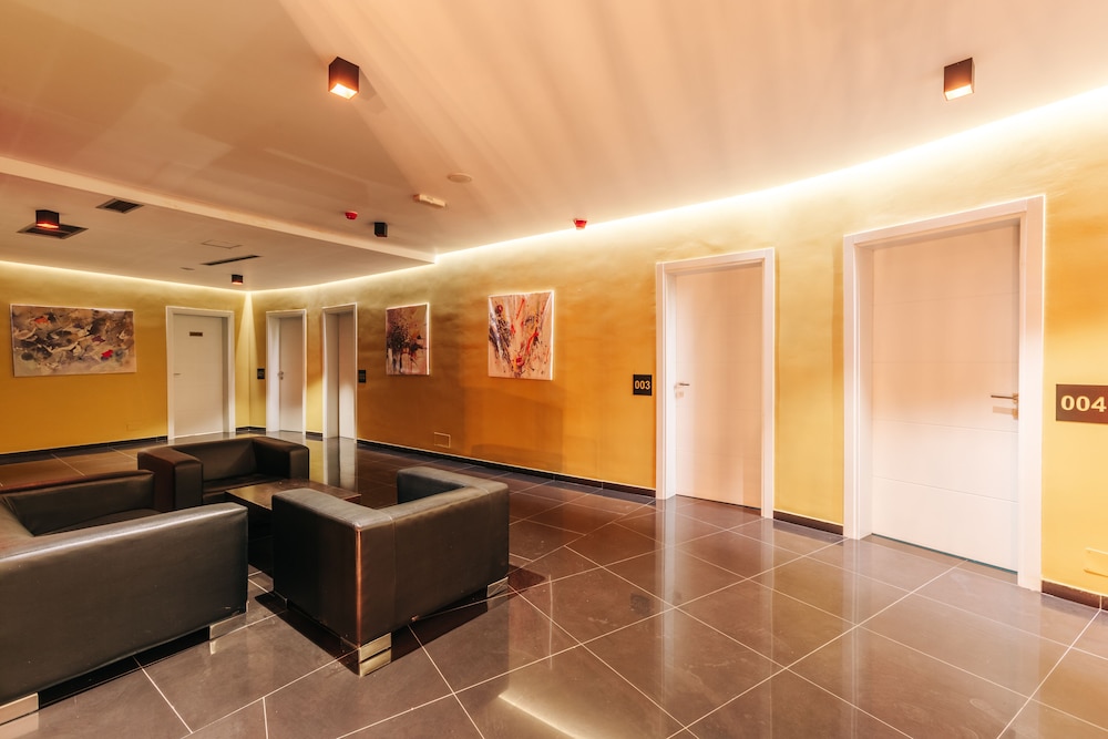 

Pisa - Tirana - Arc Hotel Tirana