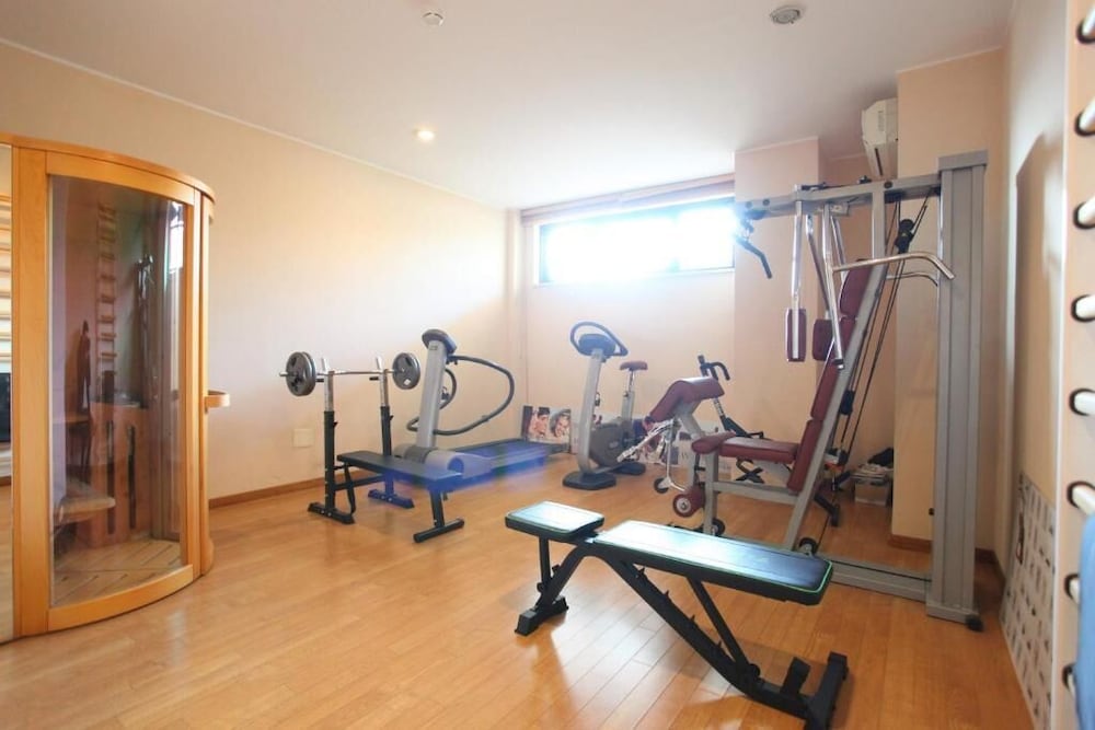 

Catania - Pomezia - Altea Suites