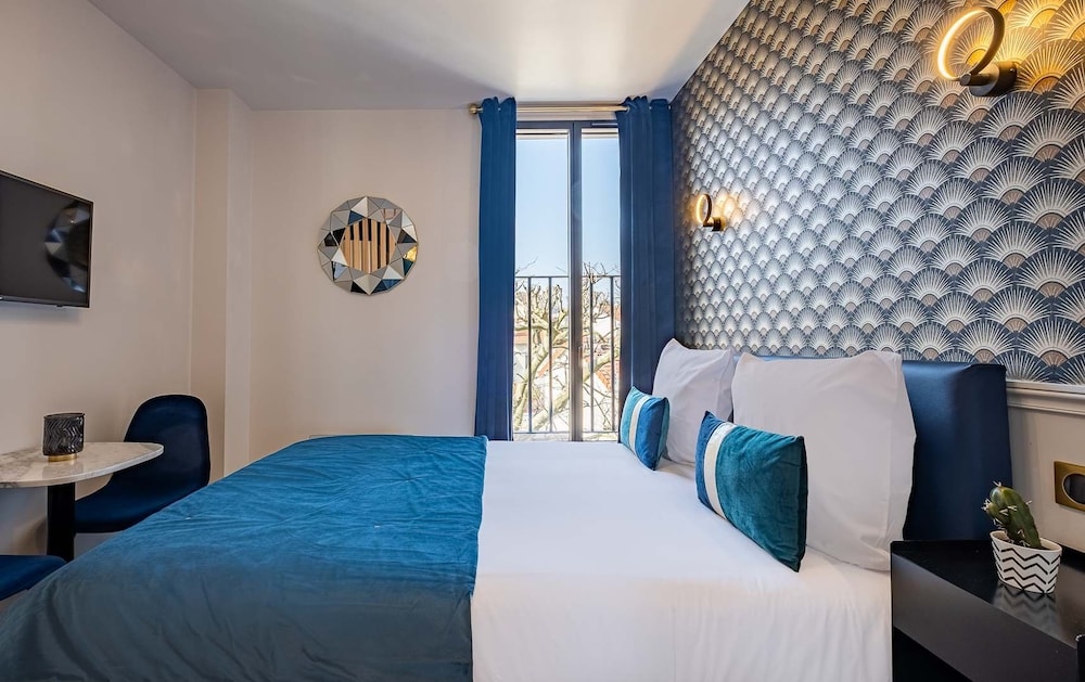 

Cagliari - Noisy-le-Grand - Mijo's Appartements Hôtel