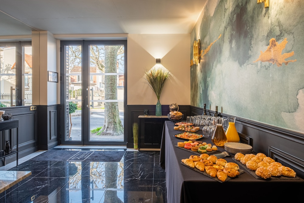 

Brindisi - Noisy-le-Grand - Mijo's Appartements Hôtel