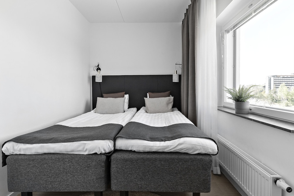 

Napoli - Huddinge - Forenom Hotel Flemingsberg - 10min from Älvsjö