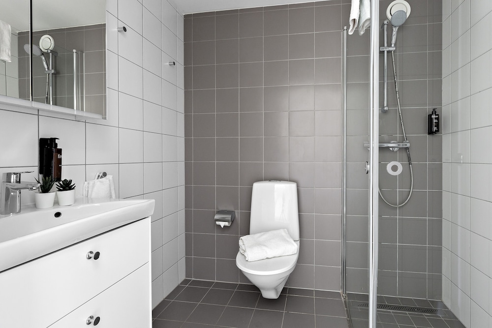 

Roma - Kungens Kurva - Forenom Hotel Flemingsberg - 10min from Älvsjö