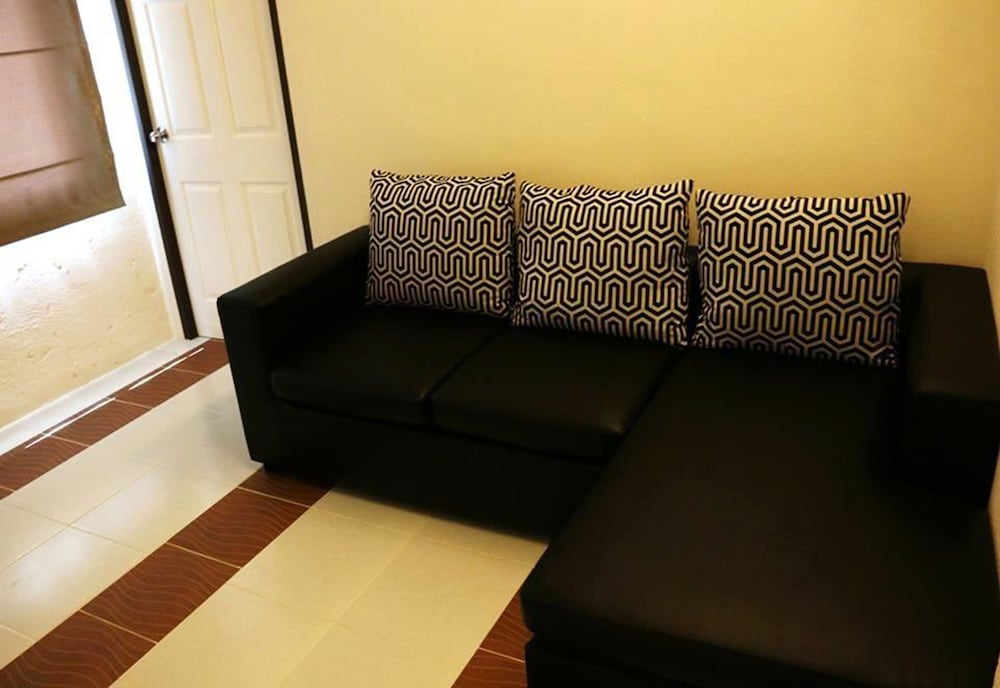 

Venezia - Chalong - 2 Home Resort