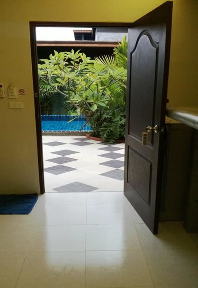 

Milano - Karon Beach - 2 Home Resort