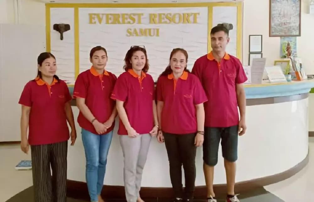 

Roma - Ban Bang Po - Koh Samui - Everest Resort Samui - SHA Plus