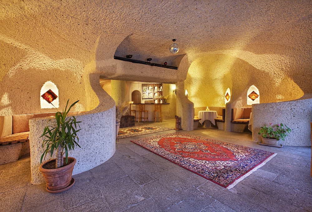 

Bologna - Nevsehir - Uchisar Kaya Hotel - Special Class