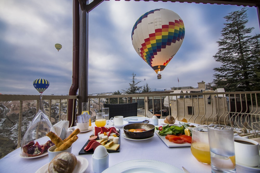 

Torino - Nevsehir - Uchisar Kaya Hotel - Special Class